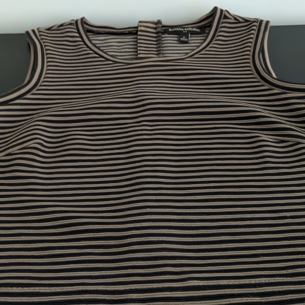 Sleeveless top